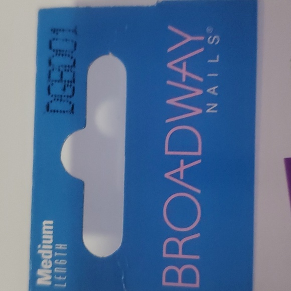 Nails - Picture 8 of 10